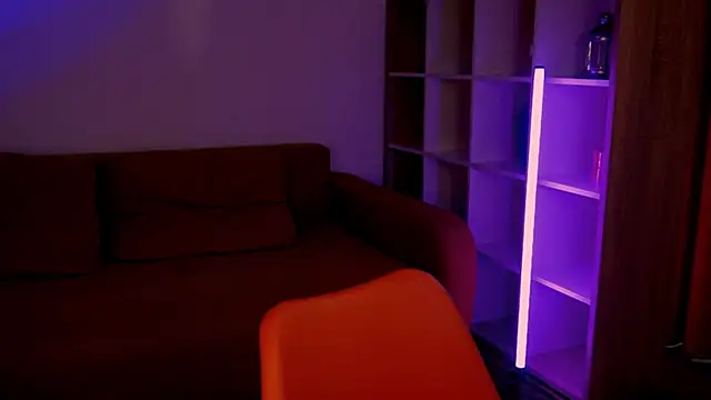 Snapshot of Di_na_Bell chatting on 25, 11, 2025 Di na Bell online show from 25, 11, 2025