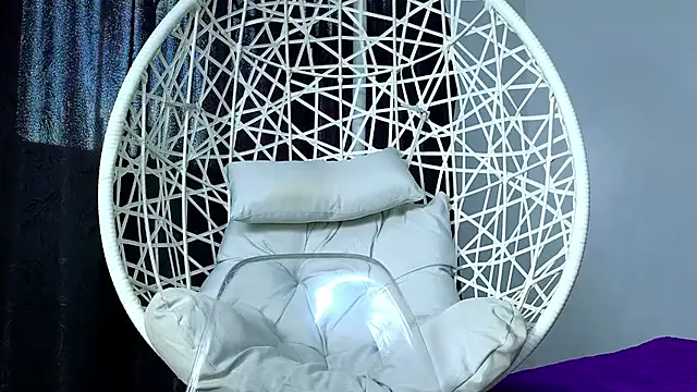 cuteeimy online show from 8, 11, 2025