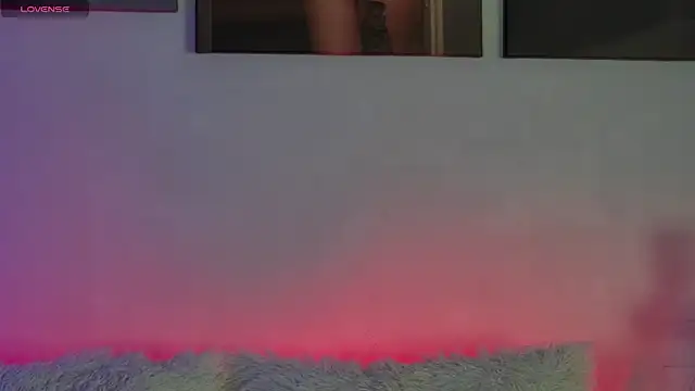 AlysonHuxley  online show from 10, 1, 2026