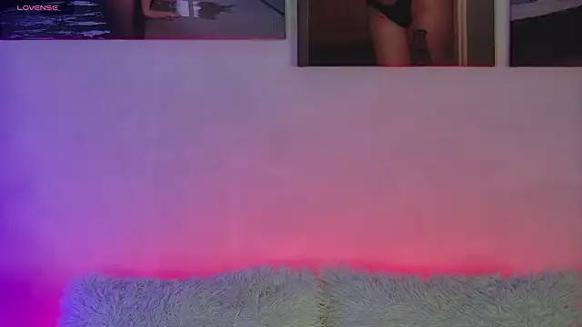 AlysonHuxley  online show from 15, 1, 2026