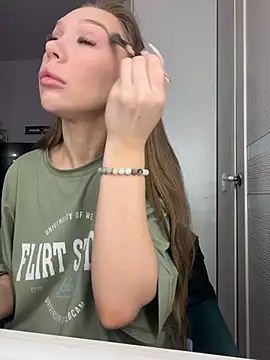 AlysonHuxley  online show from 26, 2, 2026