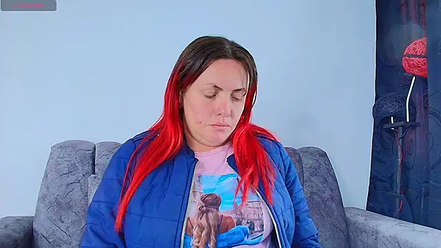 Snapshot of carolinhe_ chatting on 16, 10, 2025 carolinhe online show from 16, 10, 2025