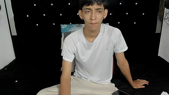 Sebas cat online show from 11, 4, 2026