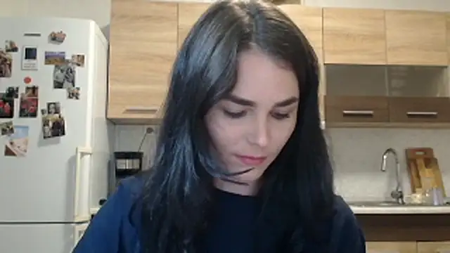 Snapshot of Silviaa_a chatting on 4, 10, 2025 Silviaa a online show from 4, 10, 2025