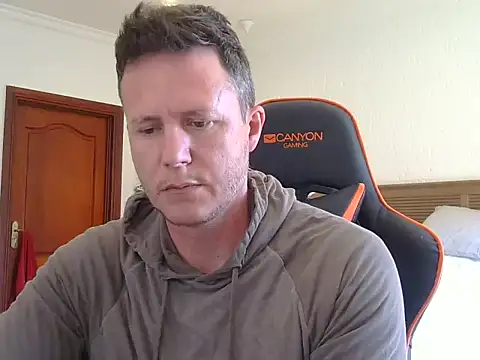 TroyDieselXXX online show from 11, 4, 2026