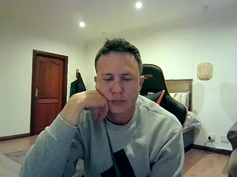 Snapshot of TroyDieselXXX chatting on 16, 7, 2026 TroyDieselXXX online show from 16, 7, 2026
