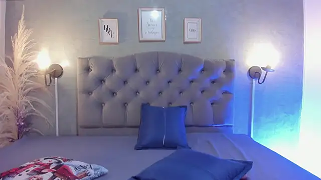 Snapshot of GiannaSlimJB chatting on 26, 11, 2025 GiannaSlimJB online show from 26, 11, 2025