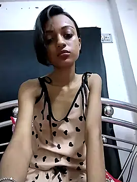 Your-Kitkat online show from 9, 10, 2025