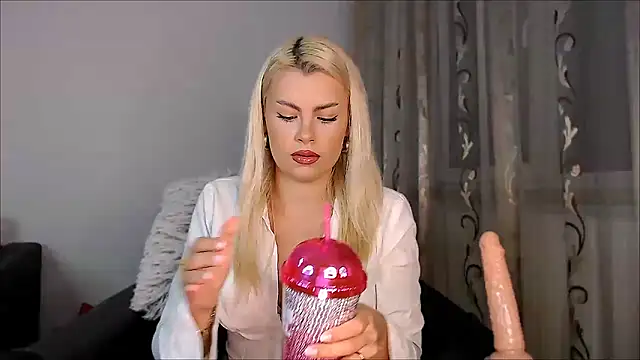 BonieBonita online show from 17, 11, 2025