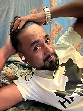 Snapshot of Munny6677 chatting on 22, 9, 2025 Munny6677 online show from 22, 9, 2025