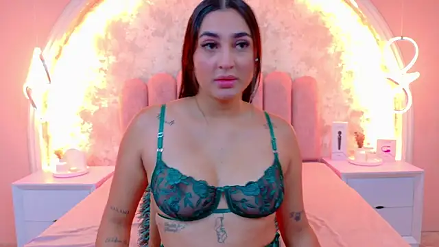 Snapshot of JasmineRhodes chatting on 14, 11, 2025 JasmineRhodes online show from 14, 11, 2025