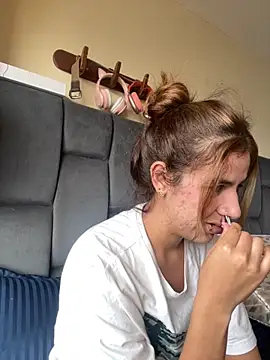 AllieYourGirl online show from 13, 9, 2025