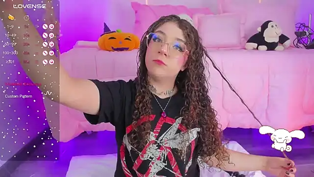 hannacutegod online show from 25, 10, 2025