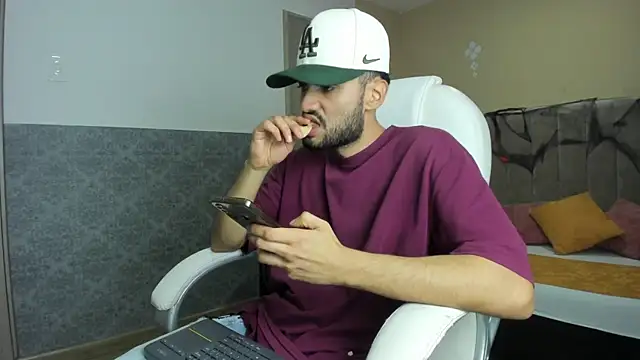 Snapshot of Ryan_Jackson_ chatting on 1, 10, 2025 Ryan Jackson  online show from 1, 10, 2025