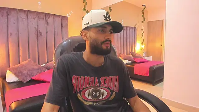 Snapshot of Ryan_Jackson_ chatting on 29, 10, 2025 Ryan Jackson  online show from 29, 10, 2025