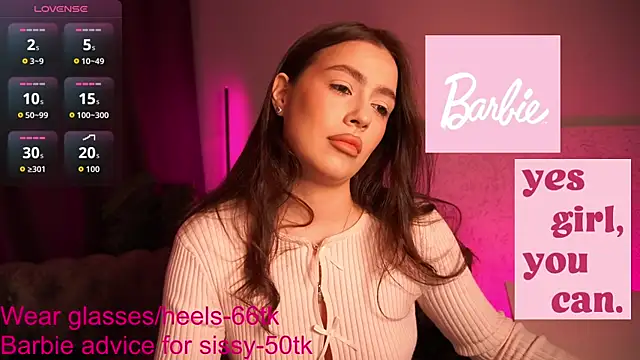 Snapshot of EmiliyaRoude chatting on 6, 11, 2025 EmiliyaRoude online show from 6, 11, 2025