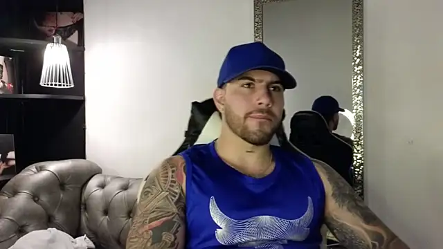 Ades Lowe online show from 17, 10, 2025