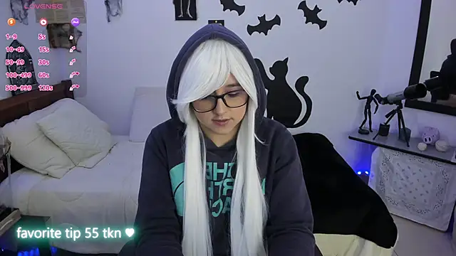 Cherry blush  online show from 30, 10, 2025