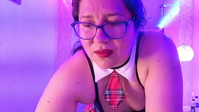 Snapshot of scarlett_widow_ chatting on 1, 2, 2026 scarlett widow online show from 1, 2, 2026