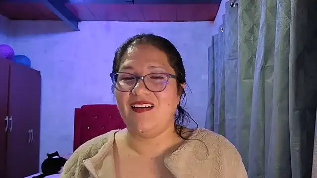 Snapshot of scarlett_widow_ chatting on 7, 2, 2026 scarlett widow online show from 7, 2, 2026