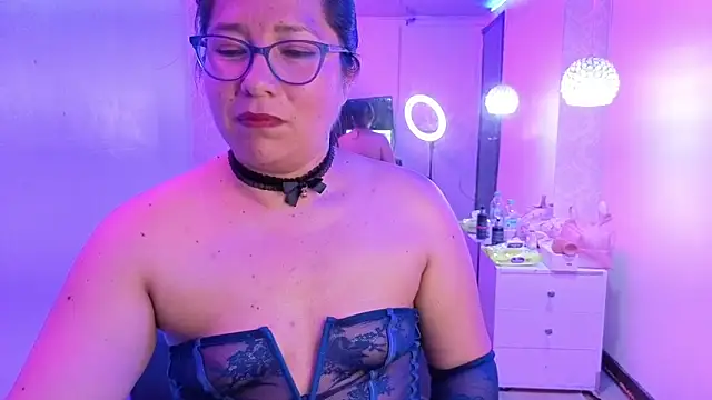 Snapshot of scarlett_widow_ chatting on 29, 3, 2026 scarlett widow online show from 29, 3, 2026