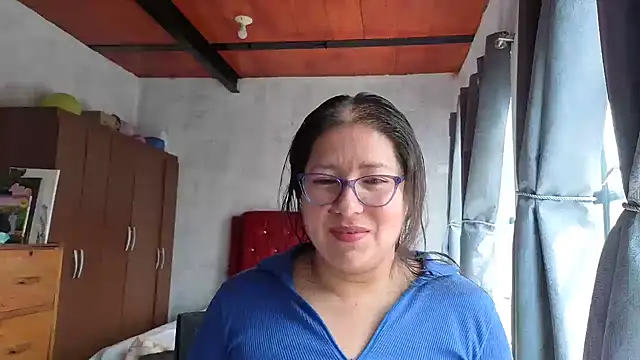 Snapshot of scarlett_widow_ chatting on 3, 4, 2026 scarlett widow online show from 3, 4, 2026