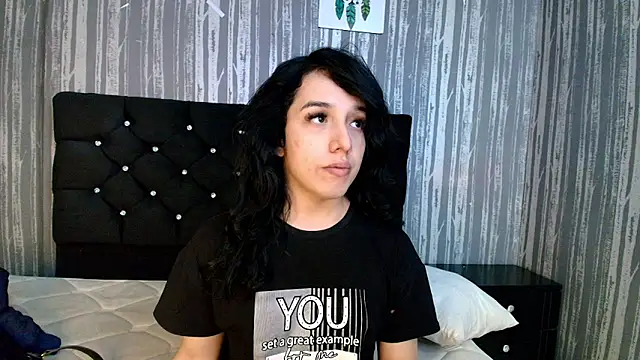 Alicee Moonn online show from 17, 12, 2025