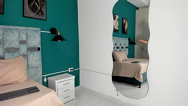 Snapshot of tamara_lovv chatting on 18, 11, 2025 tamara lovv online show from 18, 11, 2025