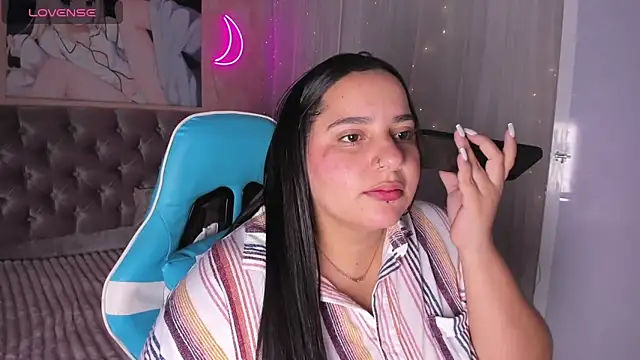 Snapshot of artemisa19 chatting on 2, 10, 2025 artemisa19 online show from 2, 10, 2025