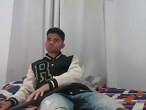 Snapshot of camillo_beischel_ chatting on 11, 9, 2025 camillo beischel online show from 11, 9, 2025