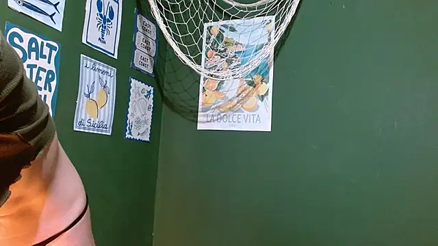 Snapshot of Roxiehood chatting on 26, 9, 2025 Roxiehood online show from 26, 9, 2025