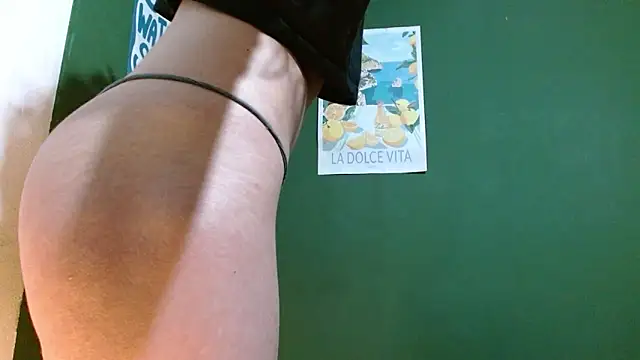Roxiehood online show from 2, 5, 2026