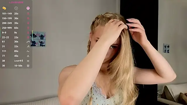 Snapshot of Emma_Frosty chatting on 18, 7, 2026 Emma Frosty online show from 18, 7, 2026
