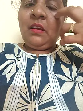 Snapshot of Villageanuty chatting on 11, 10, 2025 Villageanuty online show from 11, 10, 2025