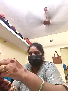 Snapshot of Villageanuty chatting on 19, 10, 2025 Villageanuty online show from 19, 10, 2025