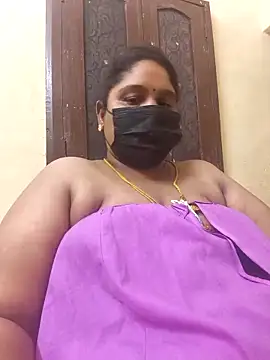 Snapshot of Villageanuty chatting on 1, 11, 2025 Villageanuty online show from 1, 11, 2025