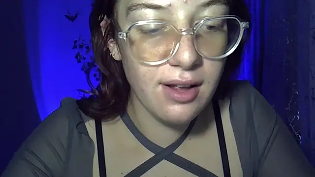 Lily Ember online show from 25, 10, 2025