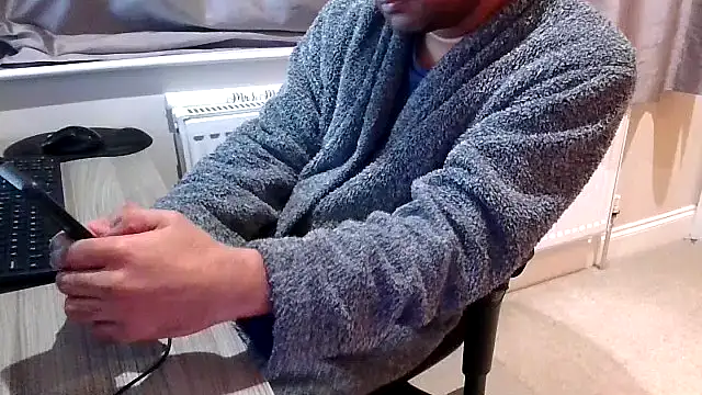 Snapshot of rogamuffin chatting on 21, 3, 2026 rogamuffin online show from 21, 3, 2026