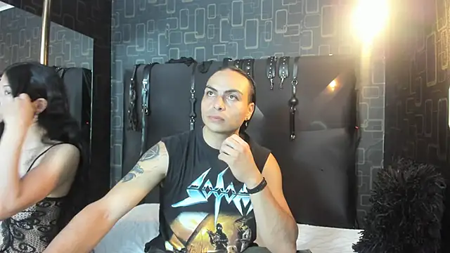 Snapshot of damian_and_tiana chatting on 25, 9, 2025 damian and tiana online show from 25, 9, 2025