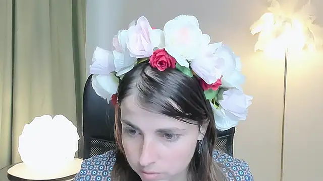 Snapshot of MartaEdams chatting on 1, 10, 2025 MartaEdams online show from 1, 10, 2025