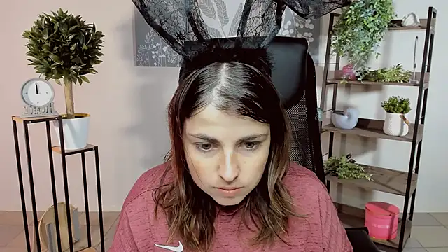 Snapshot of MartaEdams chatting on 7, 10, 2025 MartaEdams online show from 7, 10, 2025