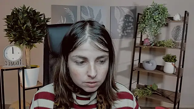 Snapshot of MartaEdams chatting on 3, 12, 2025 MartaEdams online show from 3, 12, 2025