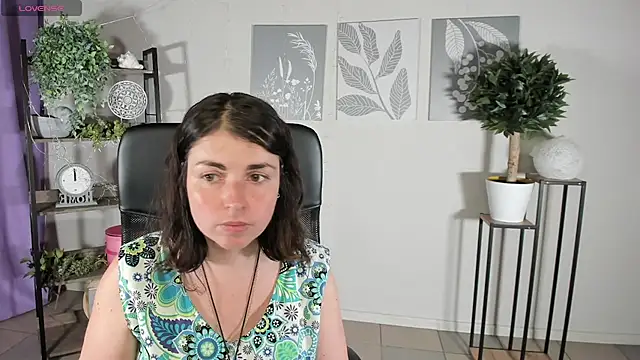 MartaEdams online show from 24, 6, 2026
