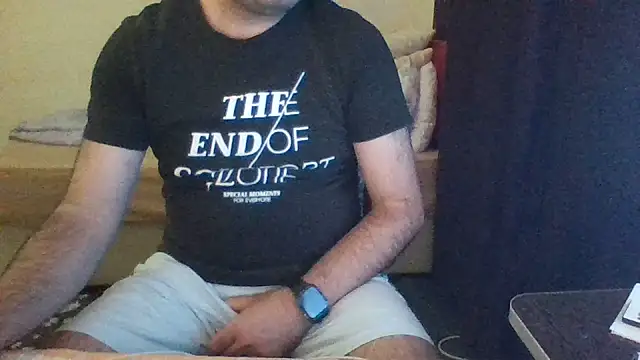 Snapshot of st206boy chatting on 13, 7, 2026 st206boy online show from 13, 7, 2026