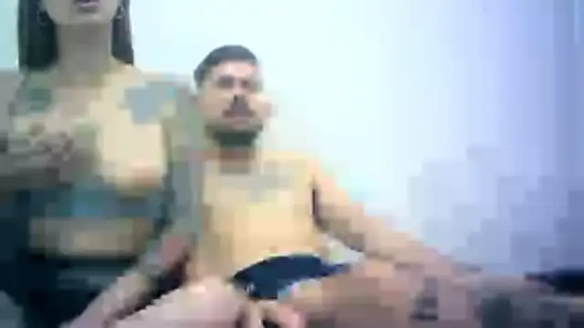 parejajuguetona420 online show from 18, 11, 2025