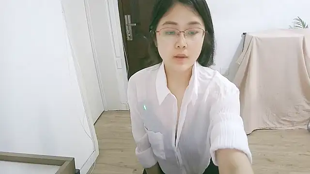 Snapshot of 98bunny chatting on 17, 4, 2026 98bunny online show from 17, 4, 2026