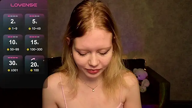 Snapshot of Wendy_228 chatting on 13, 10, 2025 Wendy 228 online show from 13, 10, 2025