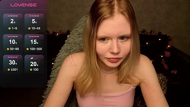 Snapshot of Wendy_228 chatting on 7, 11, 2025 Wendy 228 online show from 7, 11, 2025