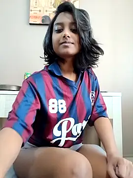 Snapshot of littlemissdevil69 chatting on 21, 10, 2025 littlemissdevil69 online show from 21, 10, 2025