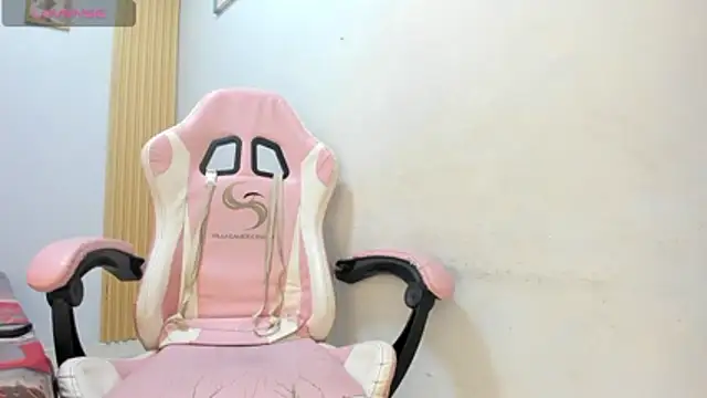 Darkknightx01 online show from 21, 3, 2026